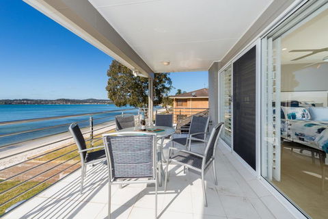 Waterfront Wonderland Foreshore Drive 41 - Holiday Find 2