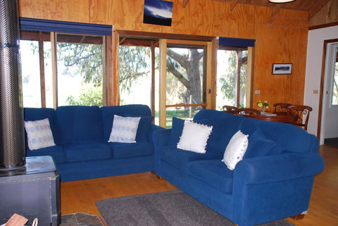Bluegum Ridge Cottages - Holiday Find 18