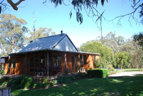 Bluegum Ridge Cottages - Holiday Find 0