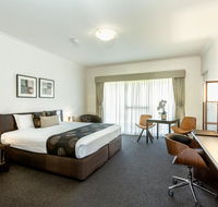 Blazing Stump Motel  Suites - Holiday Find