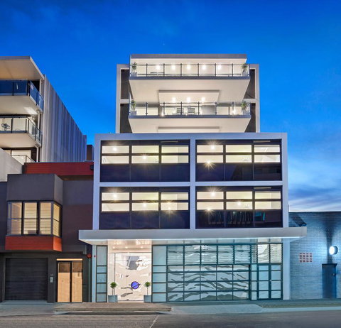 The Hamptons Apartments - Port Melbourne - Holiday Find 0
