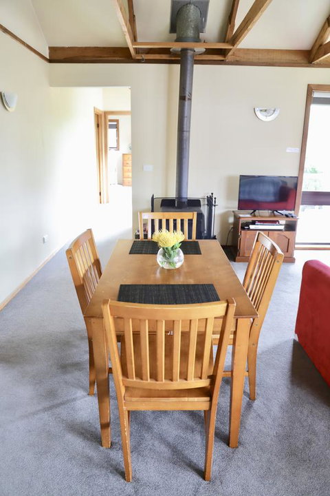 Red Ceder Cottage - Great Ocean Road - Port Campbell - Holiday Find 15