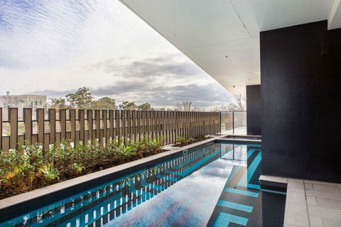 Complete Host 50 Claremont St Apartments - Holiday Find 0