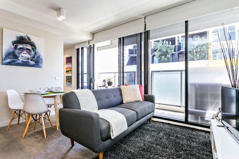 Complete Host 50 Claremont St Apartments - Holiday Find 17