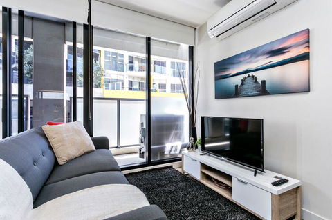 Complete Host 50 Claremont St Apartments - Holiday Find 30
