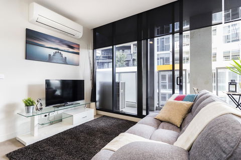 Complete Host 50 Claremont St Apartments - Holiday Find 12