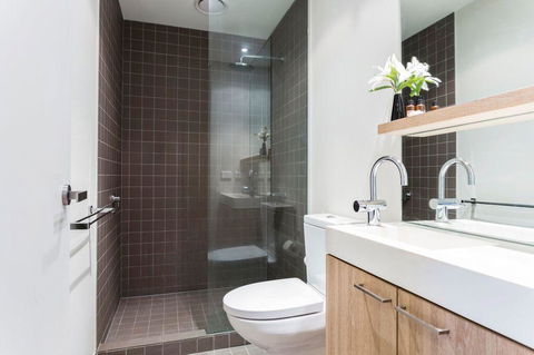 Complete Host 50 Claremont St Apartments - Holiday Find 24