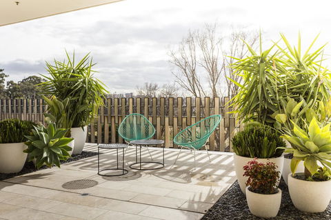 Complete Host 50 Claremont St Apartments - Holiday Find 3