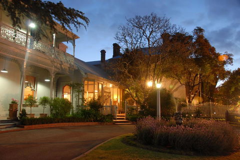 The Riversleigh - Holiday Find 11