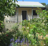 Walnut Cottage via Leongatha - Holiday Find