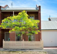 Turner Terrace - Holiday Find
