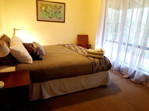 Wahroonga - Holiday Find 7