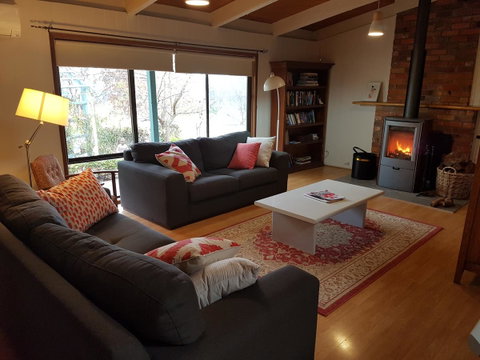 Wahroonga - Holiday Find 0