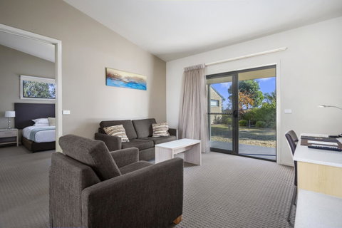 Quality Hotel Point Cook - Holiday Find 6
