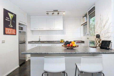 Melbourne Villa - Holiday Find 11