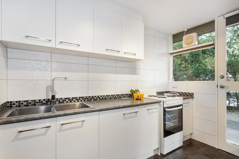 Melbourne Villa - Holiday Find 10