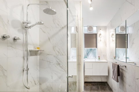 Melbourne Villa - Holiday Find 25