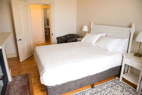 Cape Nelson Lighthouse - Holiday Find 19