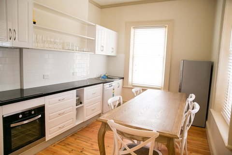 Cape Nelson Lighthouse - Holiday Find 17