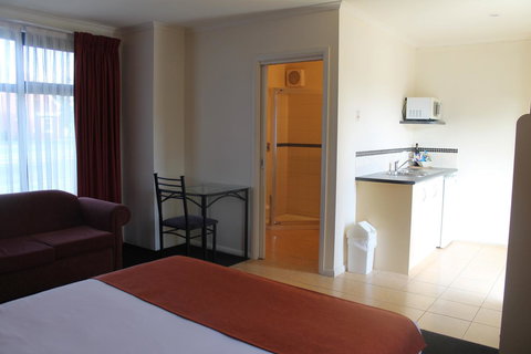 Rochester Motel - Holiday Find 10