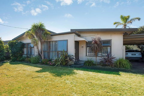 Sunryes Beach House - Holiday Find 33