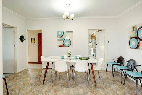 Sunryes Beach House - Holiday Find 13