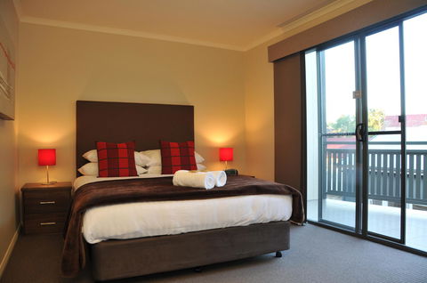 National Hotel Complex Bendigo - Holiday Find 28