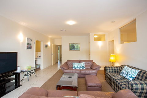 Austral Place 88 Via Merri River - Holiday Find 6
