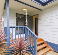 Demure charm - Holiday Find