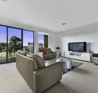23 Coast Drive Torquay - Holiday Find