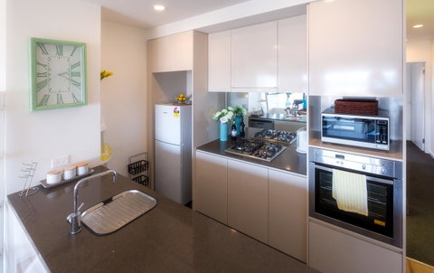 Waterfront Apt 234 Marinaquays - Holiday Find 10