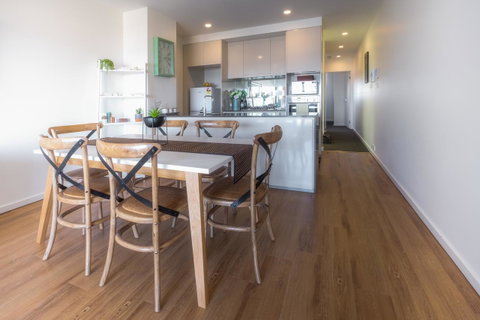 Waterfront Apt 234 Marinaquays - Holiday Find 16
