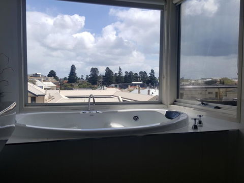 104 On Merri Apartments - Holiday Find 22