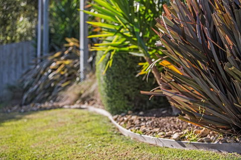 Saltwater Breeze Retreat - Holiday Find 35
