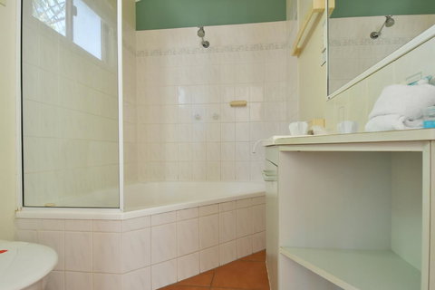 BIG4 Breeze Holiday Parks - Rainbow Beach - Holiday Find 3