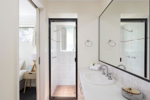 Rainbow Getaway Holiday Apartments - Holiday Find 8