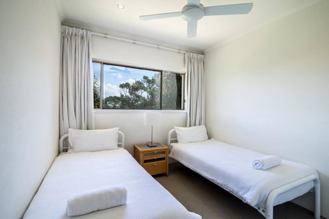 Sunseeker Holiday Apartments - Holiday Find 25