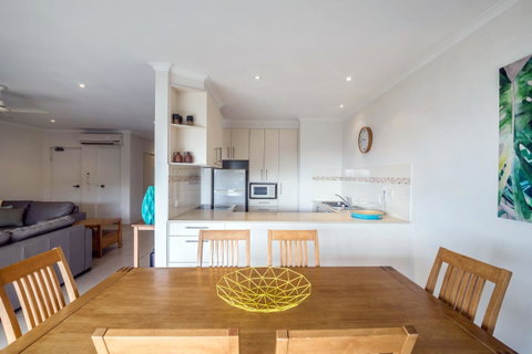 Sunseeker Holiday Apartments - Holiday Find 43