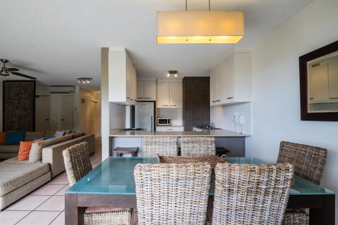 Sunseeker Holiday Apartments - Holiday Find 32
