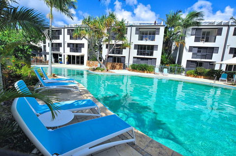 Noosa Blue Resort - Holiday Find 9