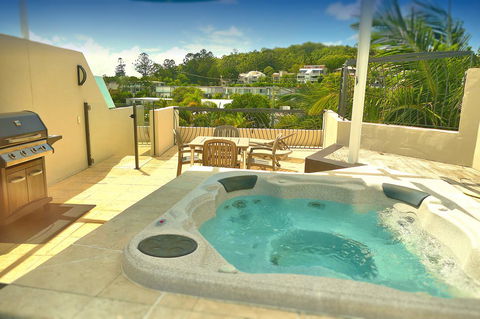 Noosa Blue Resort - Holiday Find 32