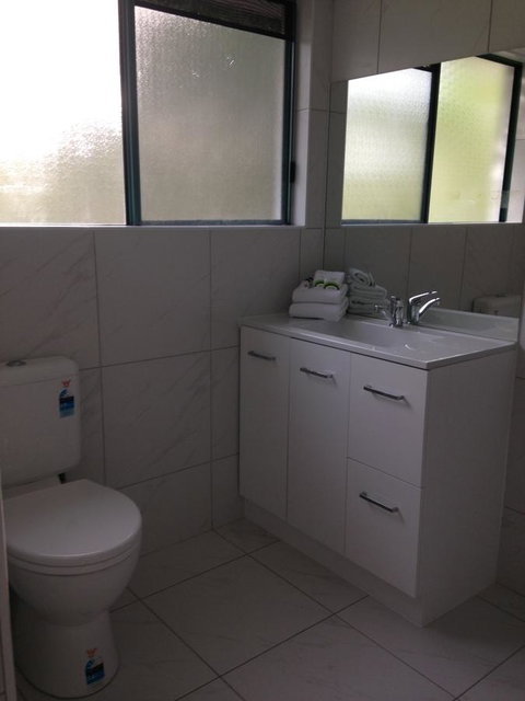 Chez Noosa Resort Motel - Holiday Find 24