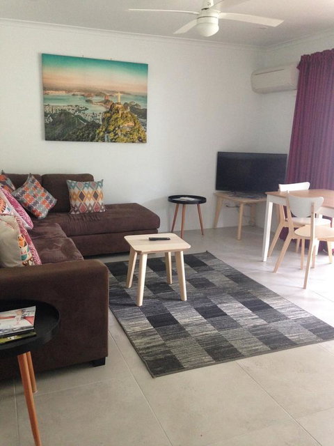 Chez Noosa Resort Motel - Holiday Find 18