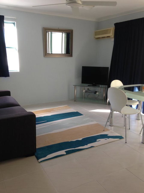 Chez Noosa Resort Motel - Holiday Find 23