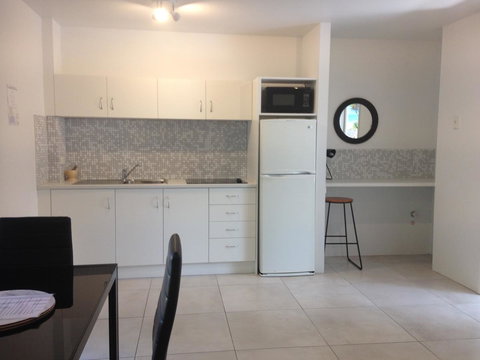 Chez Noosa Resort Motel - Holiday Find 5