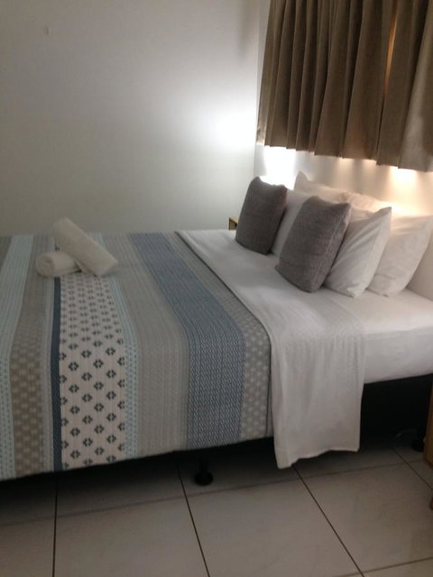 Chez Noosa Resort Motel - Holiday Find 27