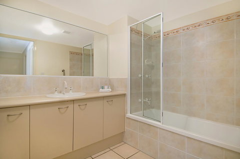 The Mirage Resort Alexandra Headland - Holiday Find 17