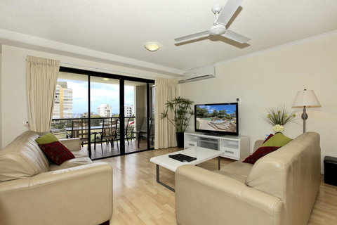 The Mirage Resort Alexandra Headland - Holiday Find 22