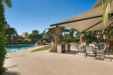 The Mirage Resort Alexandra Headland - Holiday Find 5