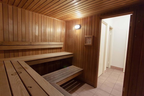 The Mirage Resort Alexandra Headland - Holiday Find 12